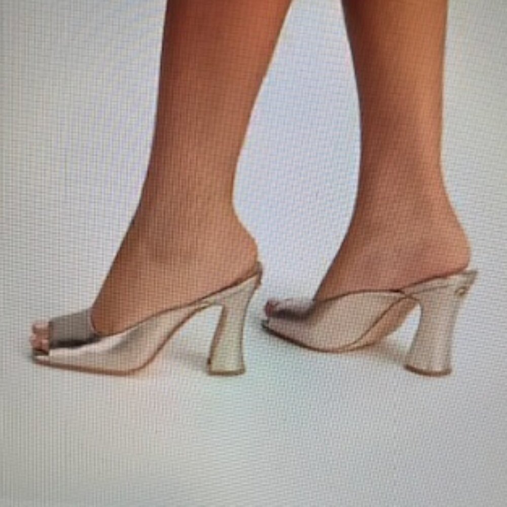 Coach Platinum Champagne Laurence Metallic Smooth Leather Upper Sandal - Picture 12 of 12